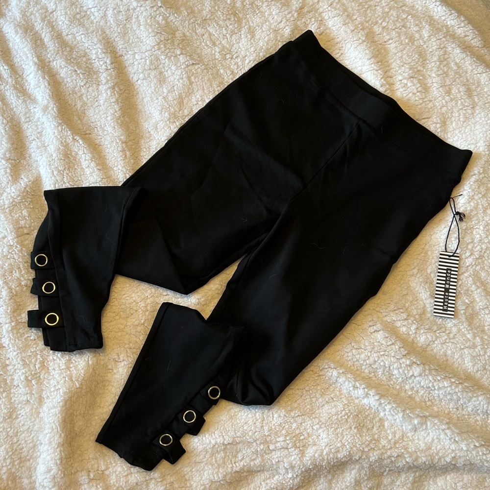 L - Black Leggings